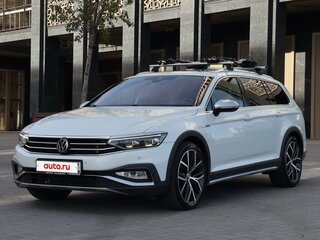 2019 Volkswagen Passat Alltrack B8 Рестайлинг, белый, 3550000 рублей, вид 2
