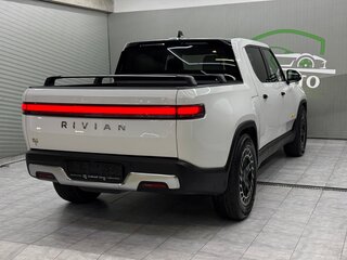 2022 Rivian R1T QM Large, белый, 8950000 рублей, вид 2