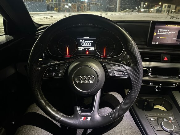 2018 Audi A4 V (B9), синий, 2250000 рублей - вид 16