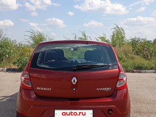 2011 Renault Sandero I, красный, 600000 рублей, вид 5
