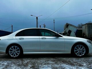 2017 Mercedes-Benz E-Класс 200 V (W213, S213, C238), белый, 3590000 рублей, вид 3