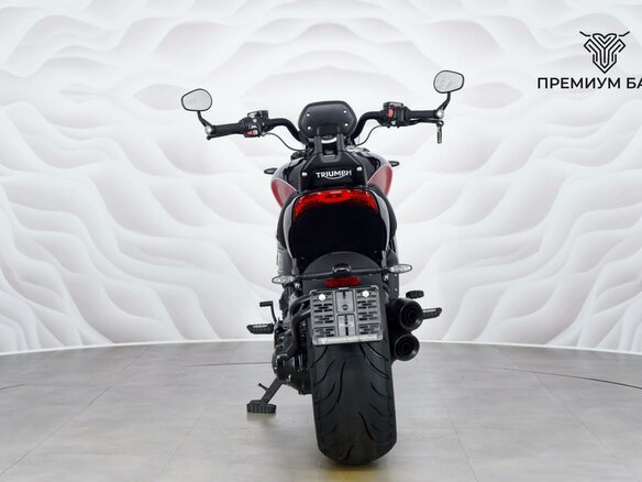2025 Triumph Rocket 3, чёрный, 2877000 рублей - вид 6