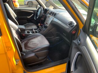 2014 Ford Galaxy II Рестайлинг, жёлтый, 699000 рублей, вид 5