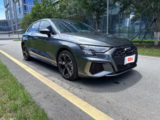 2023 Audi A3 Sportback 35 TFSI IV (8Y), серый, 1759017 рублей, вид 3