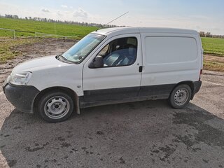 2010 Peugeot Partner I Рестайлинг, белый, 320000 рублей, вид 4