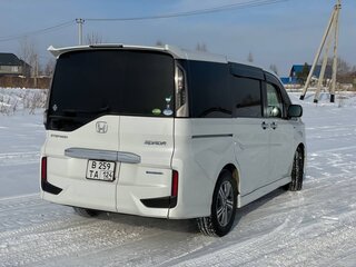 2019 Honda Stepwgn Spada V Рестайлинг, белый, 2750000 рублей, вид 4