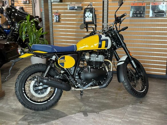 2026 Royal Enfield Bear 650, золотистый, 737000 рублей - вид 16