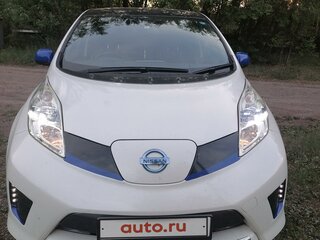 2014 Nissan Leaf (EM57) I (ZE0/AZE0), белый, 900000 рублей, вид 1