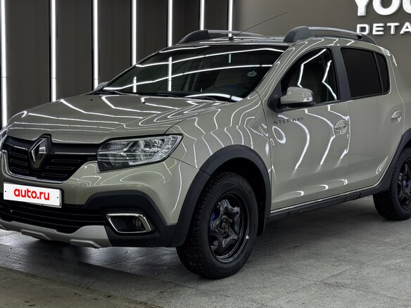 2020 Renault Sandero Stepway II Рестайлинг, серый, 1130000 рублей