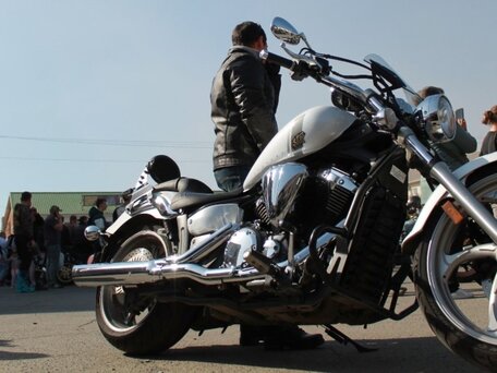 2013 Yamaha XVS1300, белый, 950000 рублей, вид 3