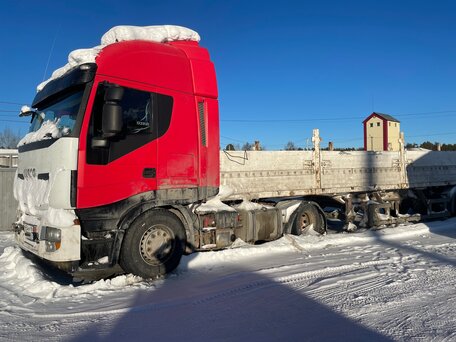 2004 Iveco Stralis, красный, 3000000 рублей, вид 3