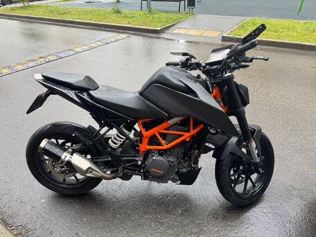 2023 KTM 390 Duke, чёрный, 460000 рублей, вид 3