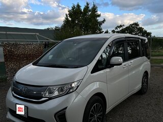 2018 Honda Stepwgn V Рестайлинг, белый, 2300000 рублей, вид 1