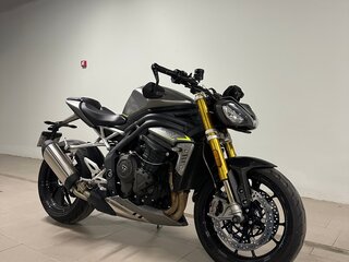 2021 Triumph Speed Triple, серый, 1250000 рублей, вид 2