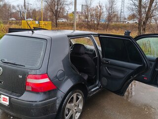 2002 Volkswagen Golf IV, чёрный, 420000 рублей, вид 3