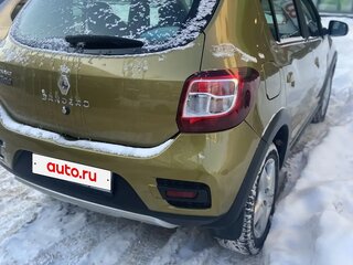 2015 Renault Sandero Stepway II, зелёный, 945000 рублей, вид 3