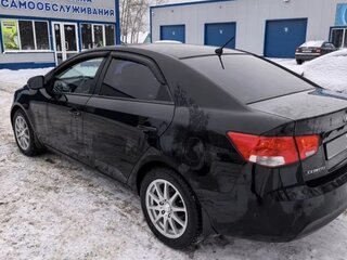 2012 Kia Cerato 6-speed II, чёрный, 700000 рублей, вид 5