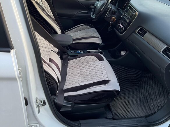 2013 Mitsubishi Outlander III, белый, 1850000 рублей - вид 5