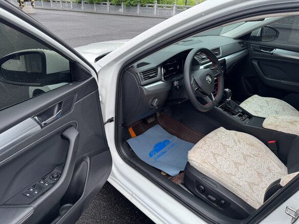 2023 Skoda Superb III Рестайлинг, белый, 2350000 рублей - вид 8
