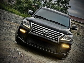 2015 Lexus LX 570 III Рестайлинг, чёрный, 5600000 рублей, вид 3
