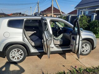 2012 Chevrolet Orlando I, серебристый, 1600000 рублей, вид 3