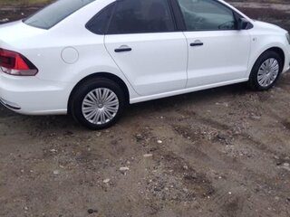 2016 Volkswagen Polo V Рестайлинг, белый, 950000 рублей, вид 4