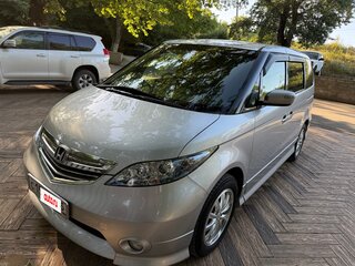 2005 Honda Elysion I, серебристый, 1550000 рублей, вид 1