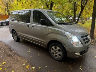 2016 Hyundai Grand Starex, серебристый, 2100000 рублей, вид 3