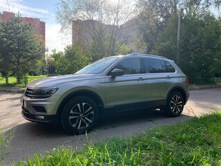 2019 Volkswagen Tiguan II, серебристый, 3000000 рублей, вид 5