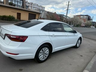 2019 Volkswagen Jetta 6-speed VII, белый, 1725000 рублей, вид 3