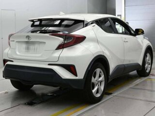 2018 Toyota C-HR I, белый, 1400000 рублей, вид 2