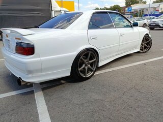 2001 Toyota Chaser VI (X100) Рестайлинг, белый, 1400000 рублей, вид 3