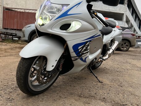 2009 Suzuki GSX 1300 R Hayabusa, белый, 1100000 рублей, вид 1