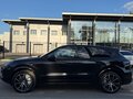 2018 Porsche Cayenne Turbo III, чёрный, 7900000 рублей - вид 3