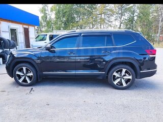 2018 Volkswagen Teramont I, чёрный, 4998000 рублей, вид 2