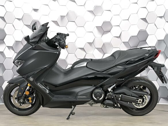 2020 Yamaha TMAX, чёрный, 1129000 рублей - вид 3