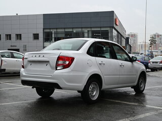 2025 Lada (ВАЗ) Granta I Рестайлинг, белый, 828000 рублей, вид 4