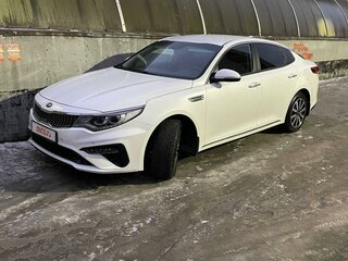 2018 Kia Optima IV Рестайлинг, белый, 2500000 рублей, вид 2