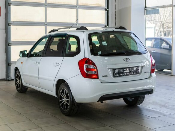 2014 Lada (ВАЗ) Kalina II, белый, 400000 рублей - вид 3