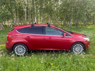 2011 Ford Focus III, красный, 1400000 рублей, вид 4