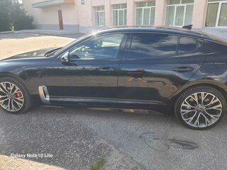 2018 Kia Stinger I, чёрный, 3500000 рублей, вид 3