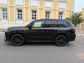 2021 Lexus LX 570 III Рестайлинг 2, чёрный, 7800000 рублей, вид 2