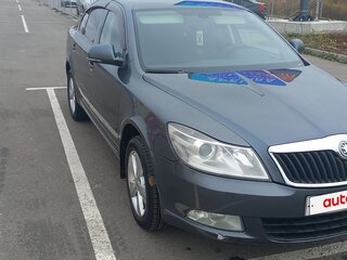 2012 Skoda Octavia II (A5) Рестайлинг, серый, 700000 рублей, вид 2