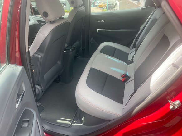2019 Chevrolet Bolt I, красный, 2749999 рублей - вид 27
