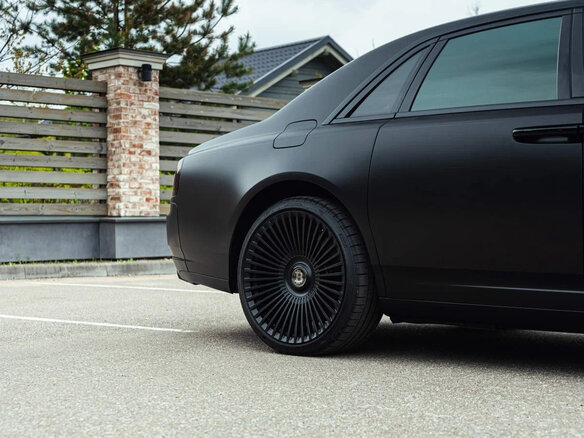 2017 Rolls-Royce Ghost Black Badge I Рестайлинг (Series II), чёрный, 14500000 рублей - вид 25