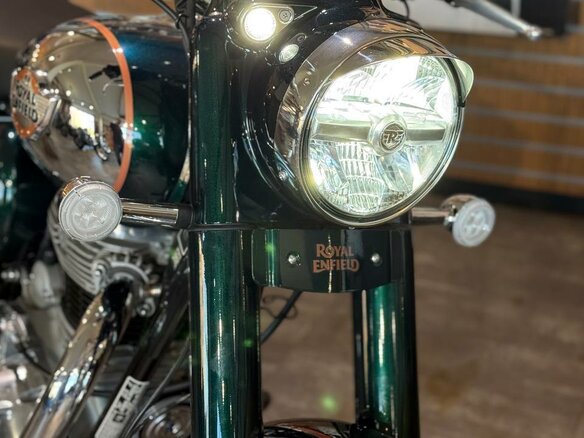 2026 Royal Enfield Classic 350, серый, 526000 рублей - вид 15