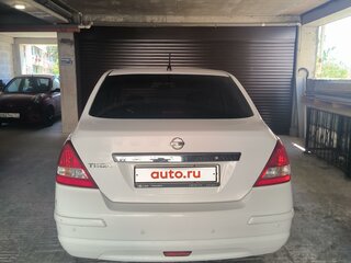 2011 Nissan Tiida I Рестайлинг, белый, 750000 рублей, вид 2