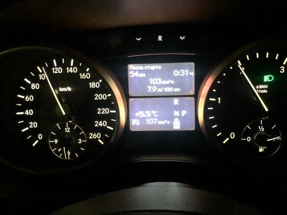 2011 Mercedes-Benz M-Класс 300 II (W164) Рестайлинг, чёрный, 1600000 рублей - вид 9