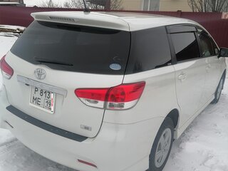 2010 Toyota Wish II, белый, 1250000 рублей, вид 3