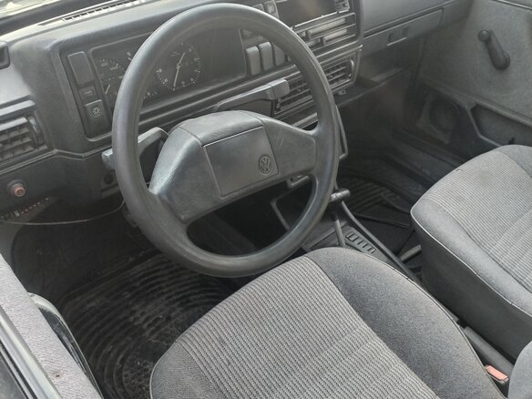 1988 Volkswagen Jetta II, красный, 130000 рублей - вид 3